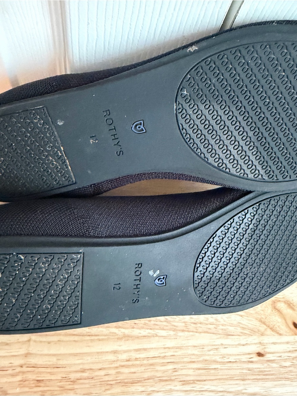 Rothys The Flat Womens 12 Black Ballet Flats Round Toe Slip On Knit Blue Accents - Picture 9 of 12